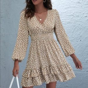 Print ruffled hem mini dress